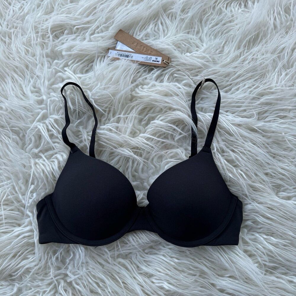 Skims Fits Everybody T-shirt Bra Onyx Size 32B